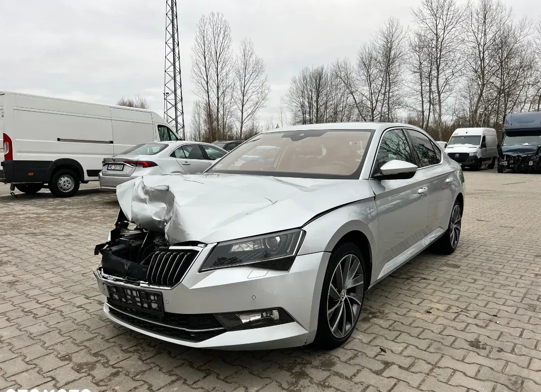 skoda borek wielkopolski Skoda Superb cena 39900 przebieg: 132226, rok produkcji 2016 z Borek Wielkopolski